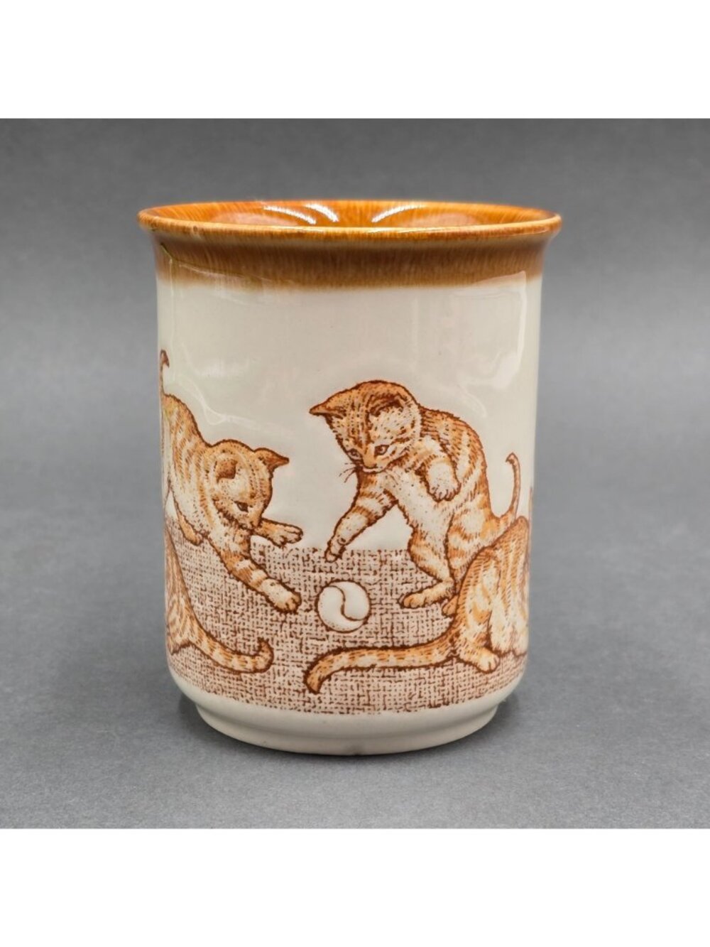Vintage Biltons England Coffee Mug Orange Tabby Kittens Playing Textured Ceramic - Picture 2 of 8